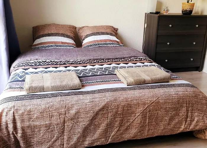 Individuel - Le Musset & Parking Gratuit Devant L'immeuble *